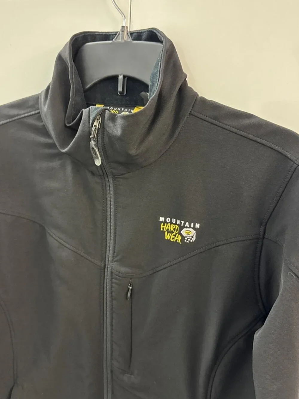 Mountain Hardwear Womens Sz Medium Softshell Full Zip  Jacket Pockets‎ Outdoors